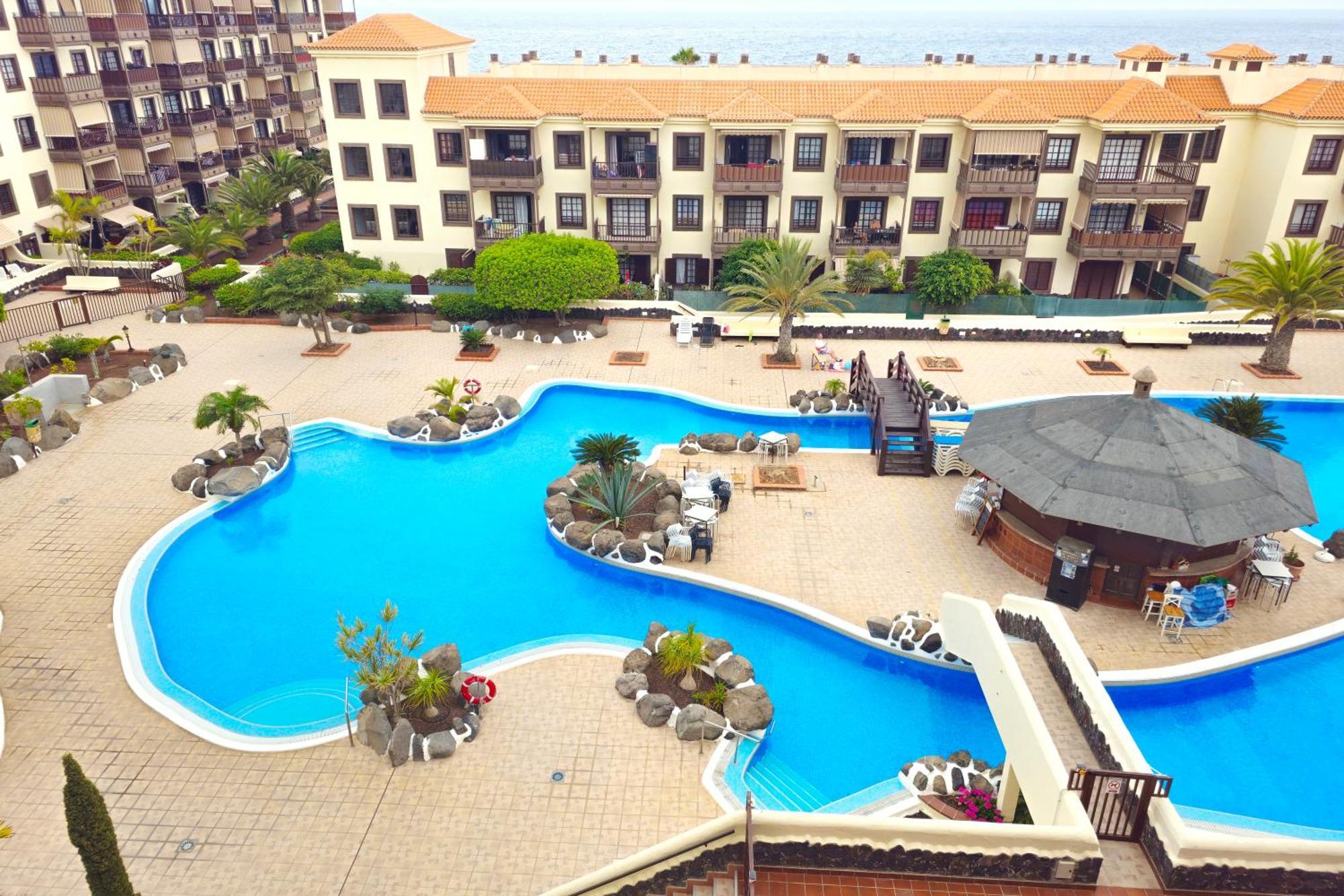 Tasteful 1Bd Apartment With Pool, Oceanfront Terrace, B82 طوستا ديل سيلونثيو المظهر الخارجي الصورة