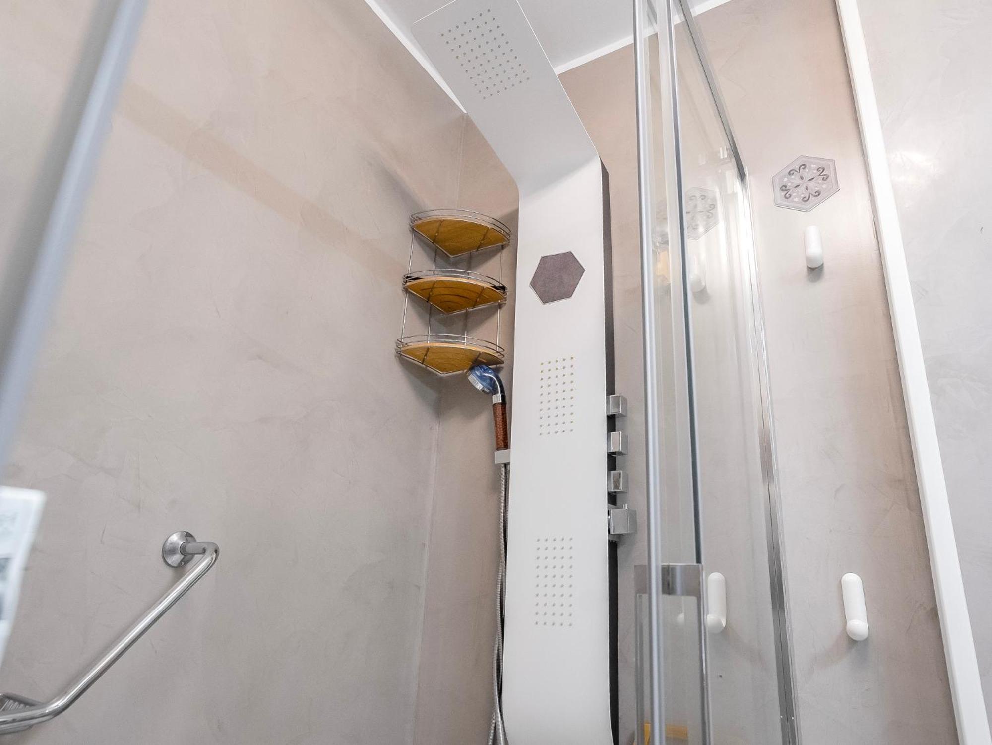 Tasteful 1Bd Apartment With Pool, Oceanfront Terrace, B82 طوستا ديل سيلونثيو المظهر الخارجي الصورة